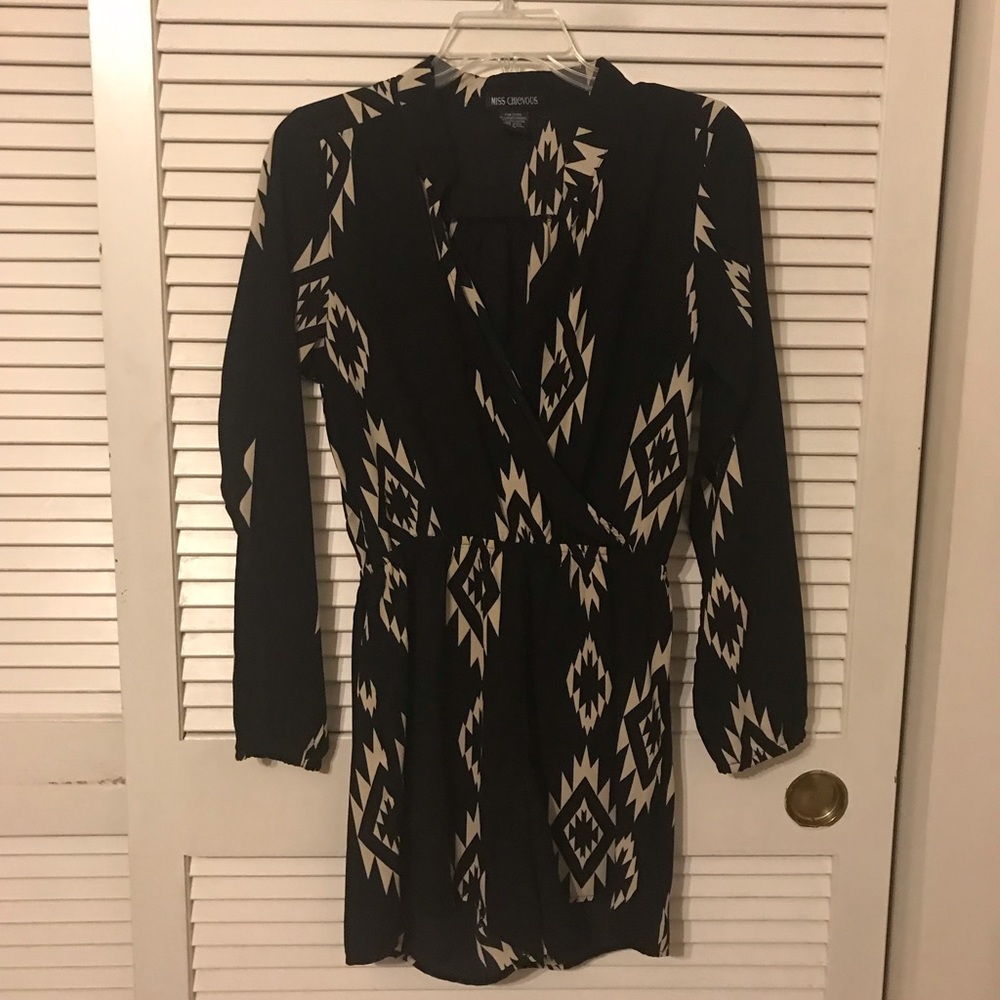 Aztec wrap romper!🖤